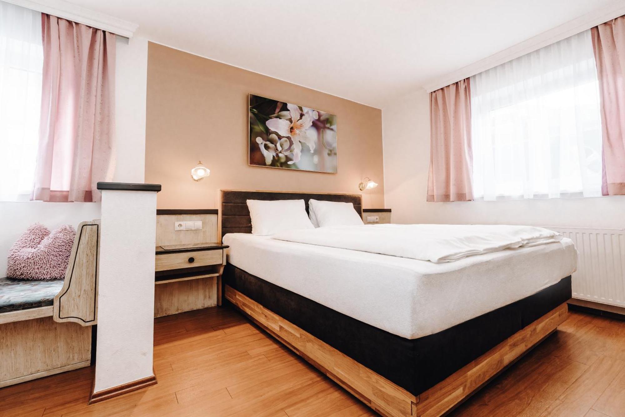 Hotel Garni Tannenhof Флахау Екстериор снимка
