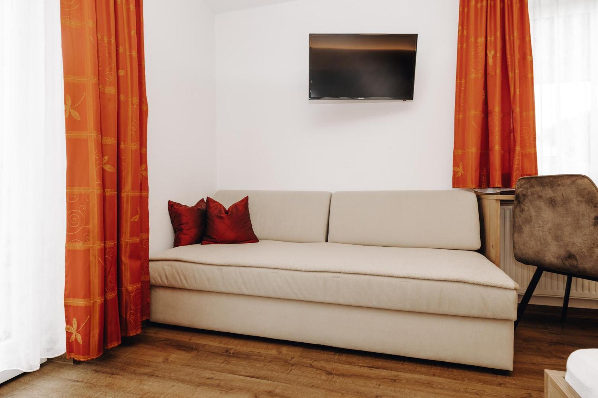Hotel Garni Tannenhof Флахау Екстериор снимка