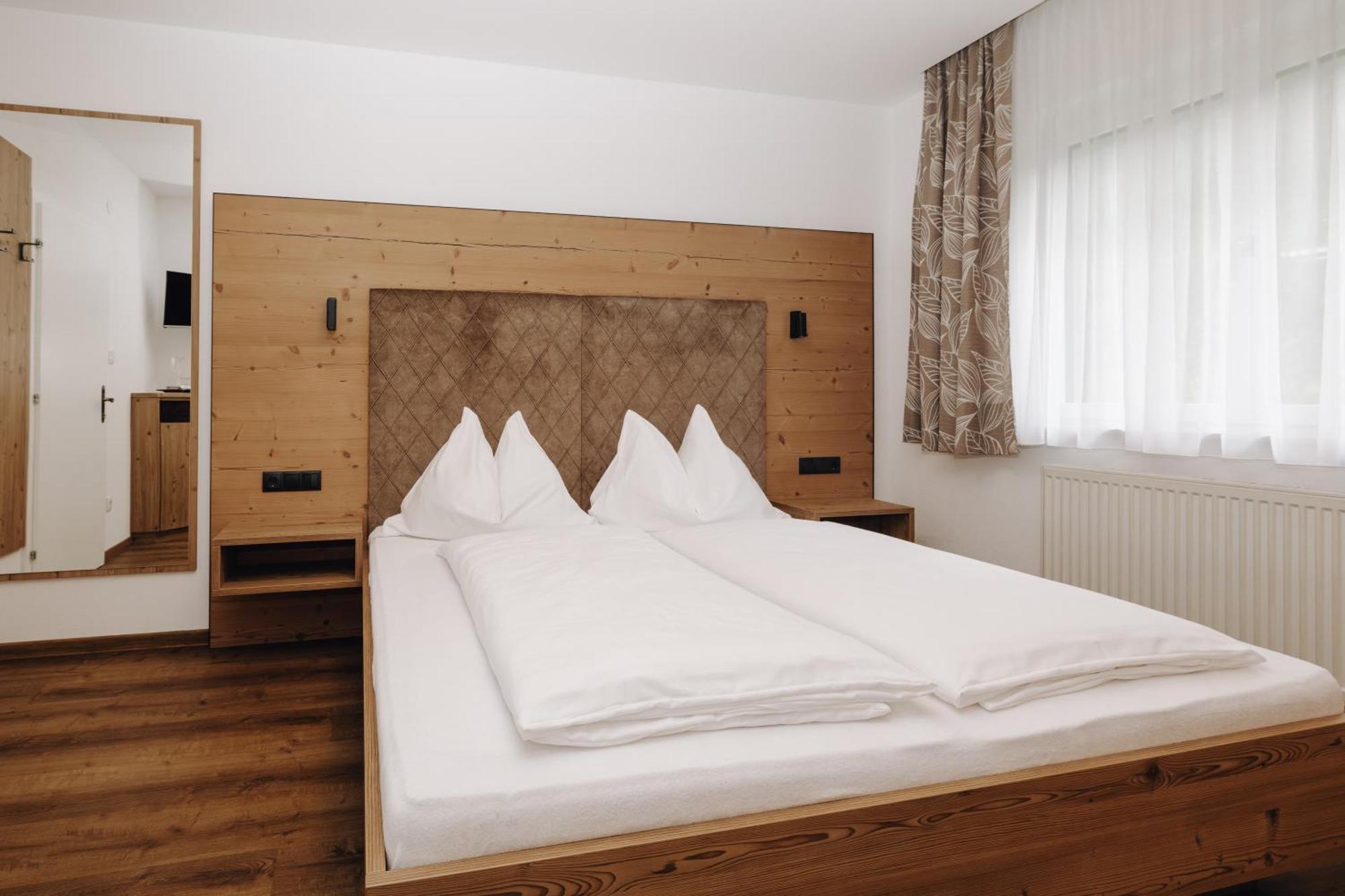 Hotel Garni Tannenhof Флахау Екстериор снимка